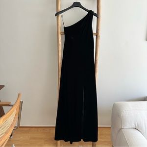 Velvet One-Shoulder Gown (Birdy Grey)